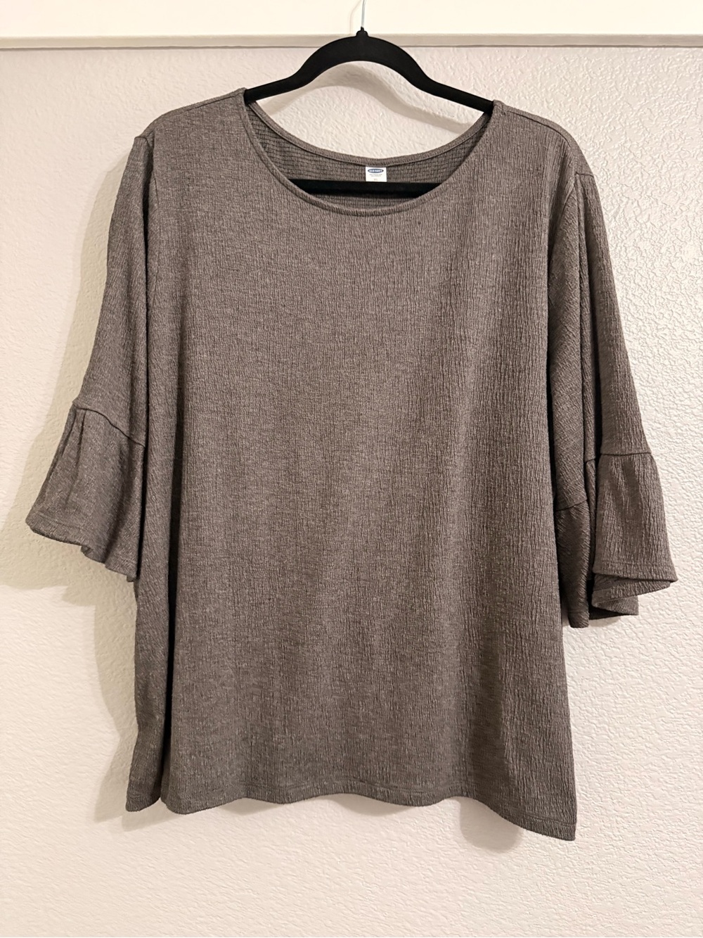 Old Navy Gray Ruffle-Sleeve Top